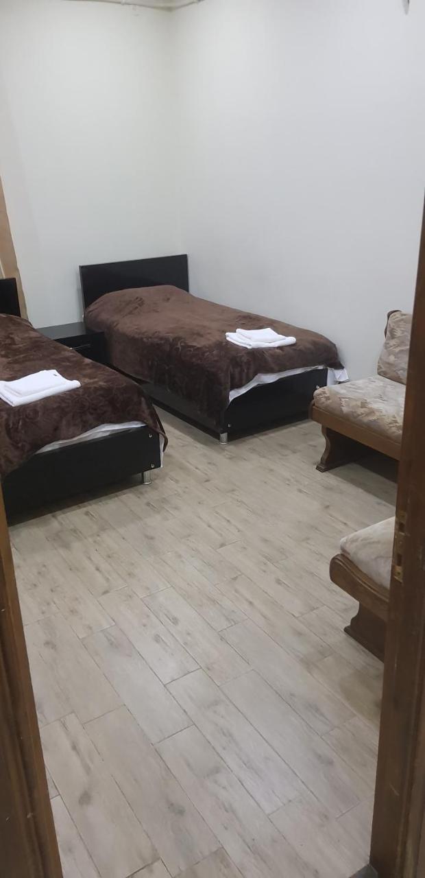 Hotel Cattaleya Batoumi Extérieur photo